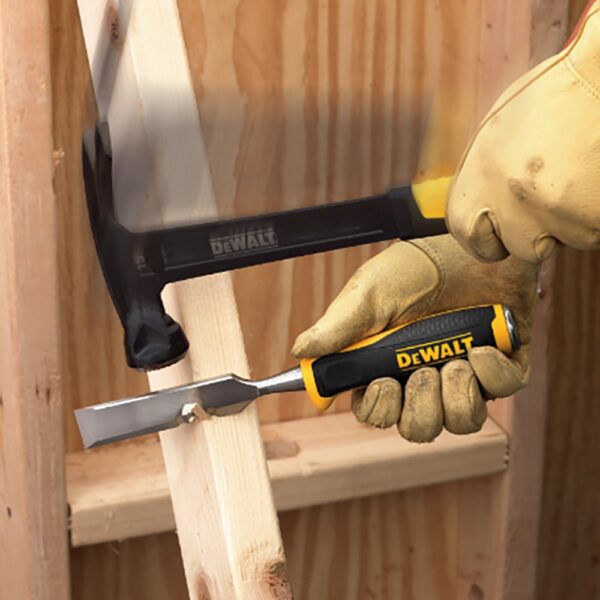 DEWALT  SIDE STRIKE CHISEL